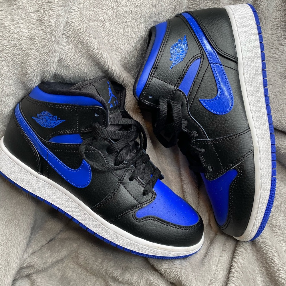 Black and royal blue Air Jordan